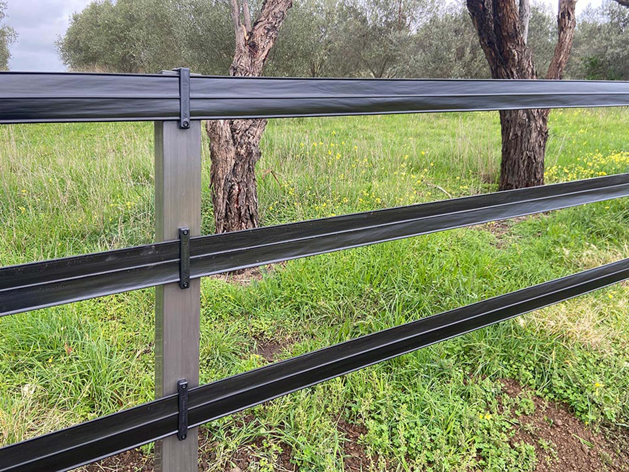 Titan_Rail_Roll_Diagram Titan Rail Product Feature - Installation - Horse Fencing Australia